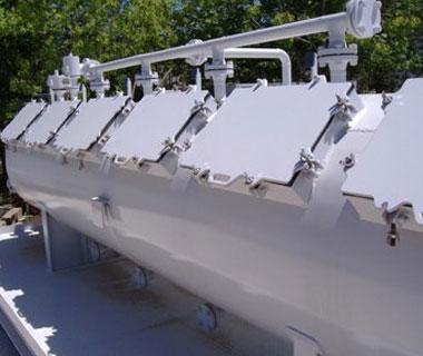 Skimmers and plate separators